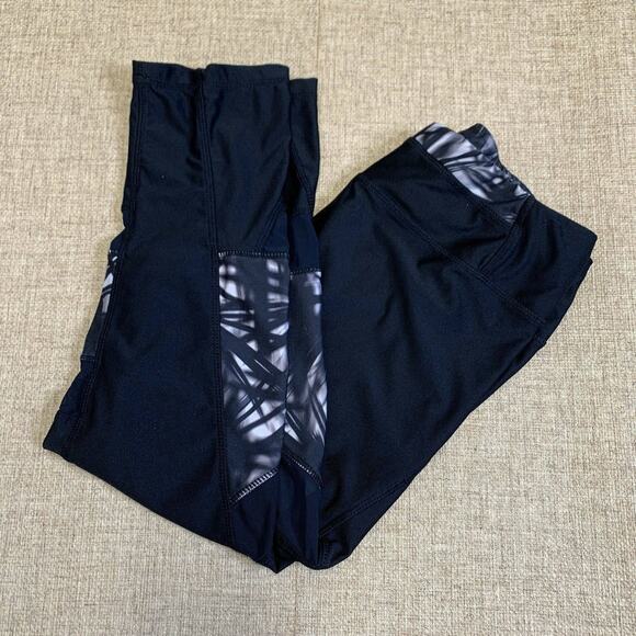 Kyodan women Black Floral Print Leggings Yoga Pants sz medium capris - Picture 3 of 9